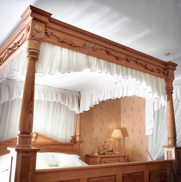 Four Poster Bed